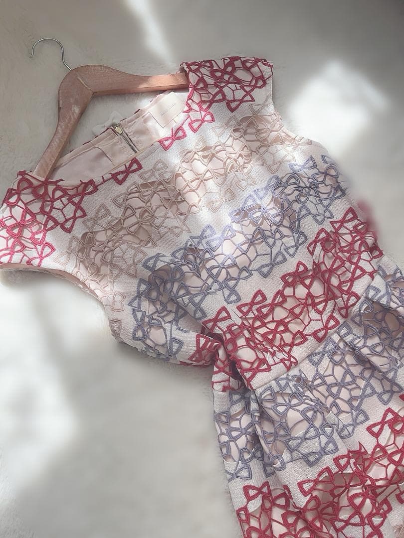 小*倉様 ローズティアラ Rose Tiara リボン柄刺繍ワンピース 42