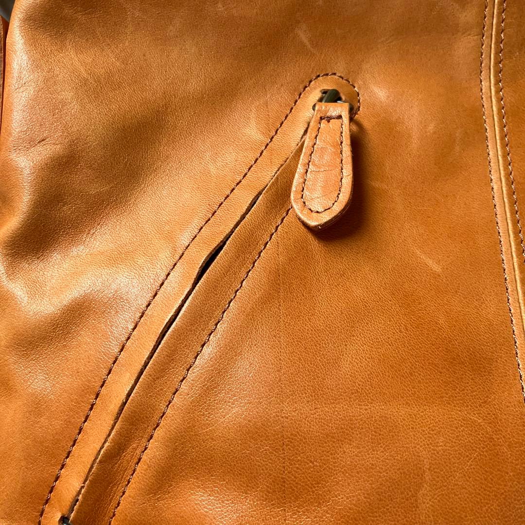 Dakota レザー ショルダーバッグ ブラウン