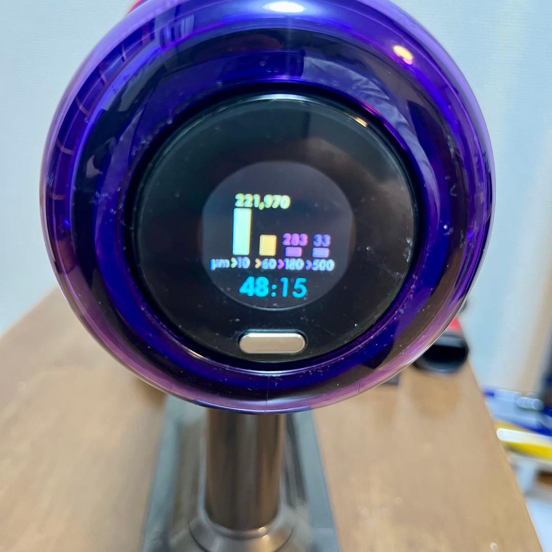 【美品】dyson 掃除機 SV20 V12 本体+充電スタンド