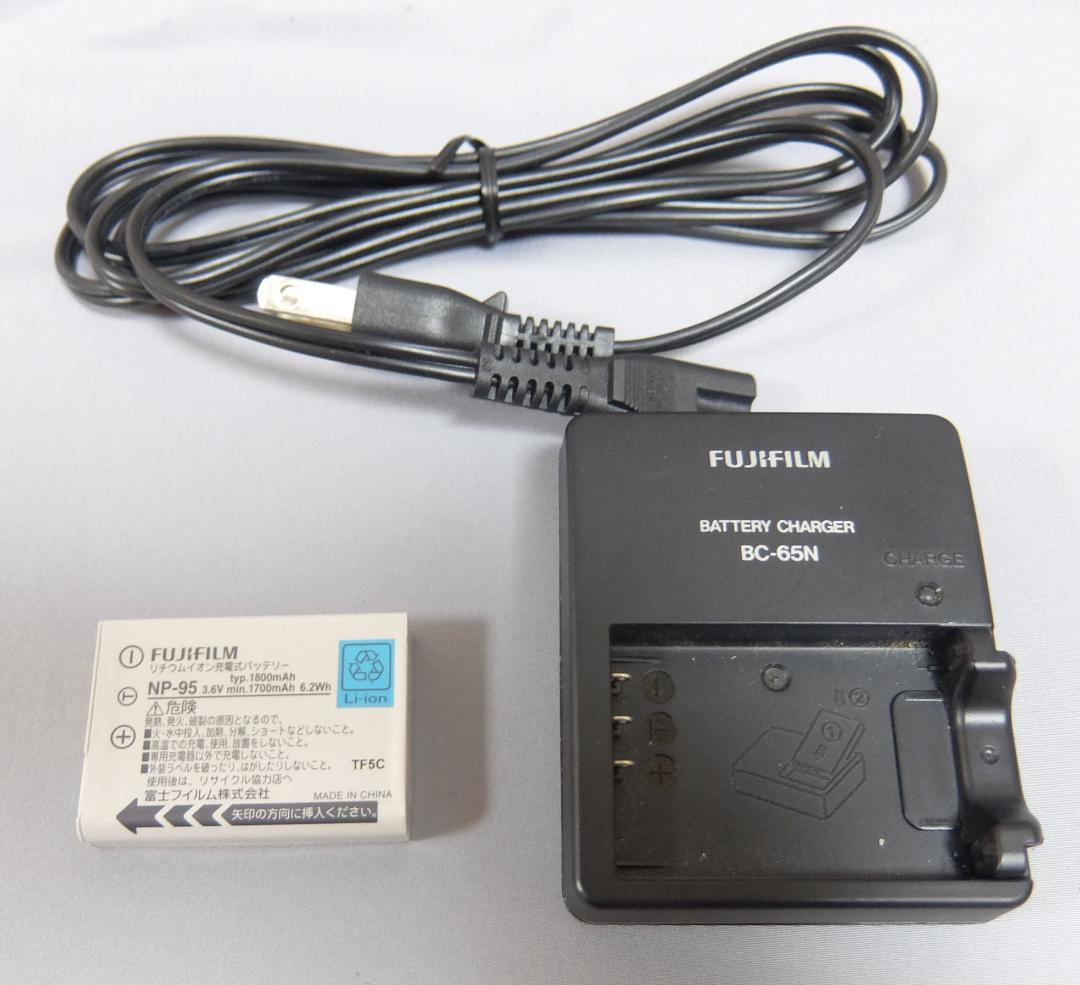 デジタルカメラ FUJIFILM FinePix X100