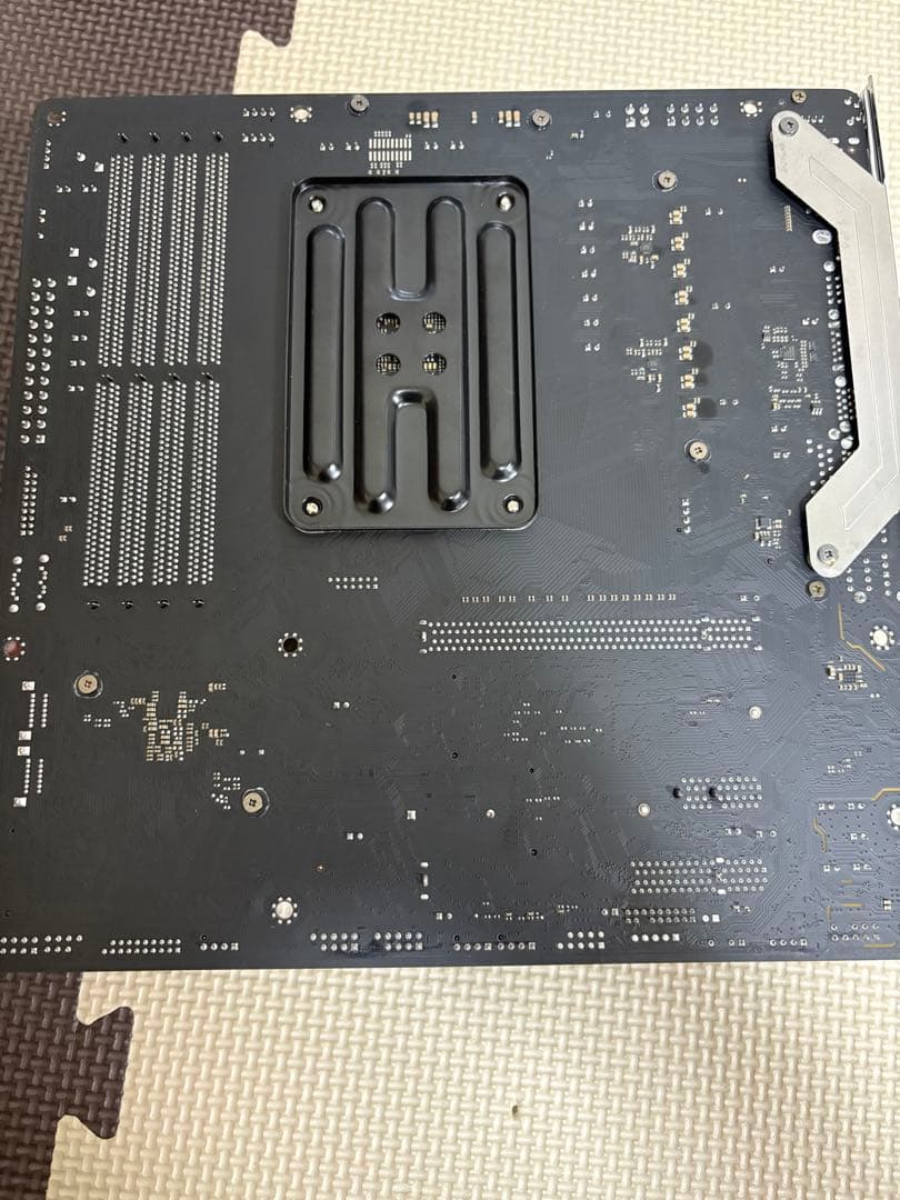 Ryzen 7 5700X3D,b550m steel legend おまけ付き