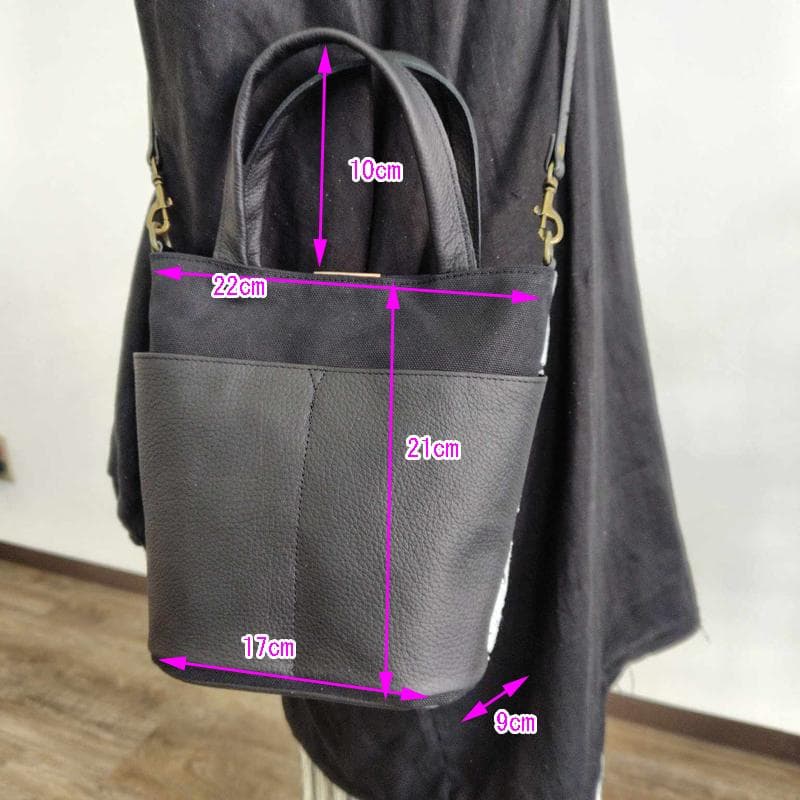 ミナペルホネン/carnival　カーニバルネイビー/バケツ型トート本革