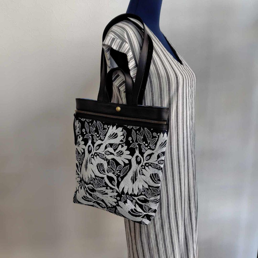 ミナペルホネン/carnival　カーニバルネイビー/バケツ型トート本革