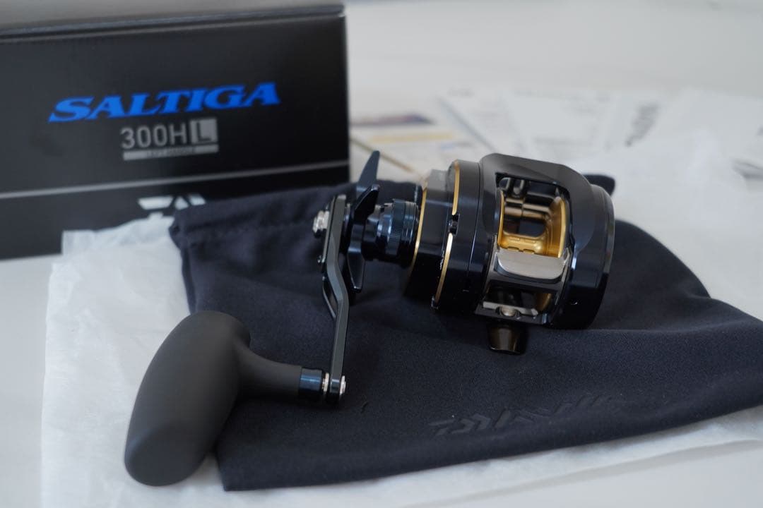 【新品未使用】25ソルティガ300HL
