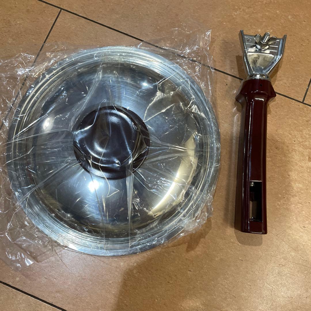 マル球産業　ミニパン　蓋付き　フライパン　22㎝　新品　値下げ中