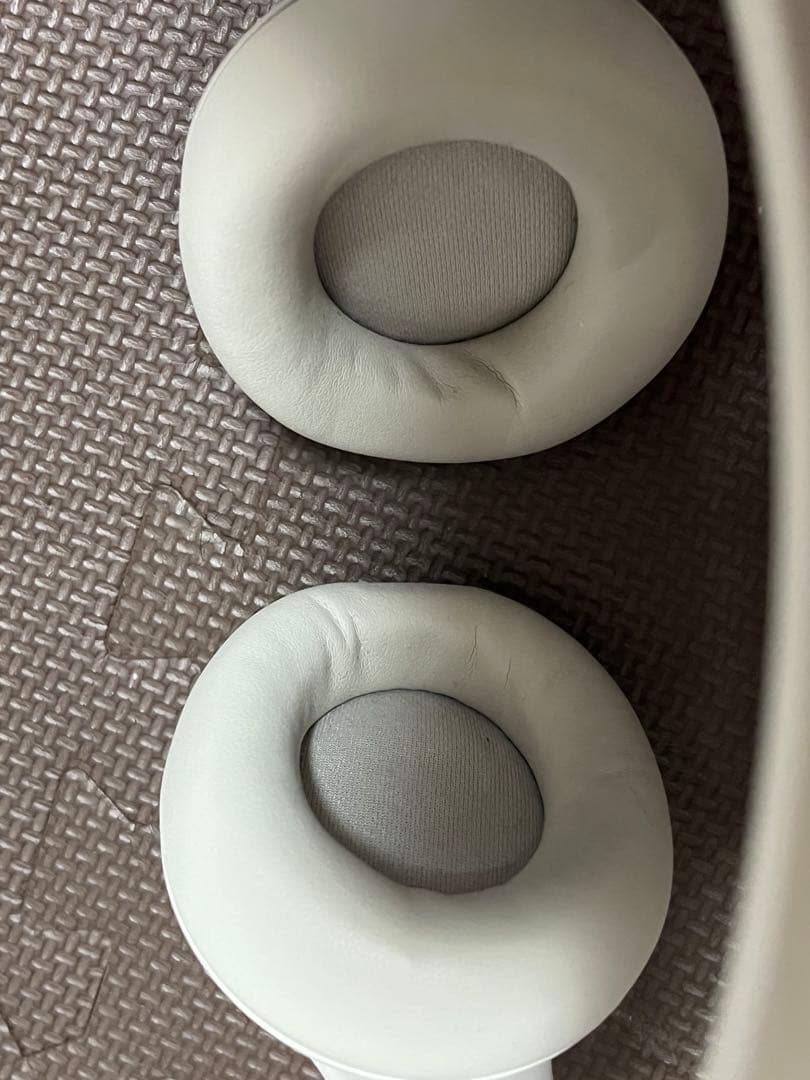 Beats Studio Pro ワイヤレスヘッドホン サンドストーン