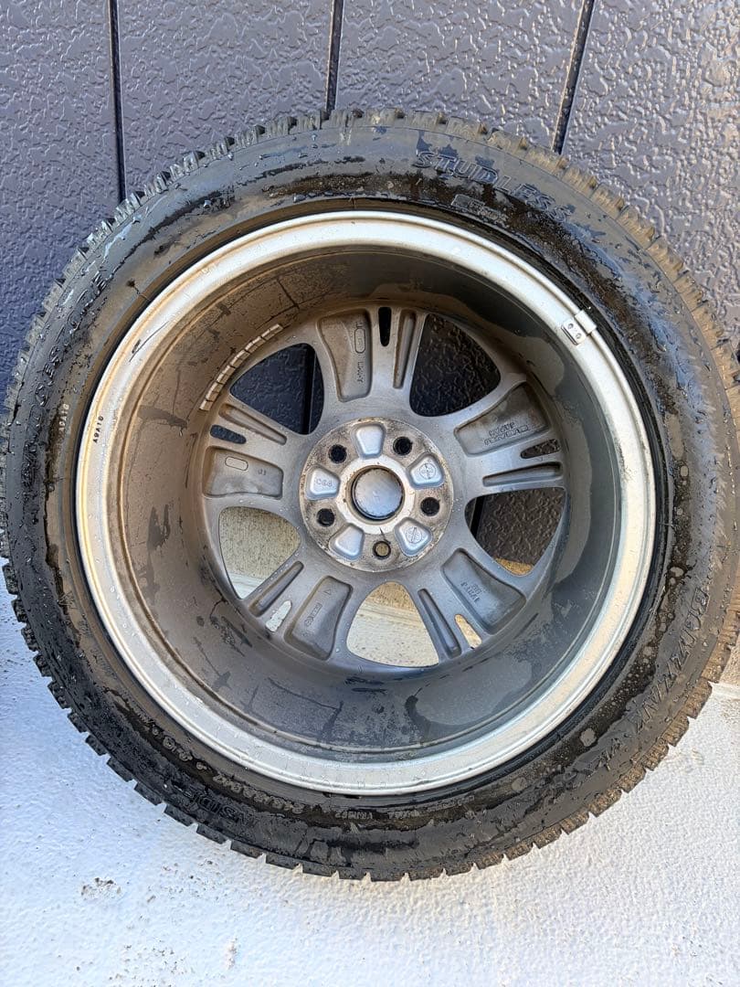 SUBARUレヴォーグ 17インチ スタッドレスタイヤ＋ホイールセット