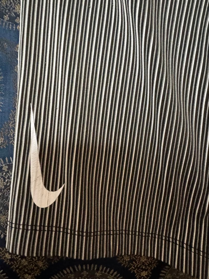 NIKE エアロスイフト　ハーフタイツ　Sサイズ　グレー