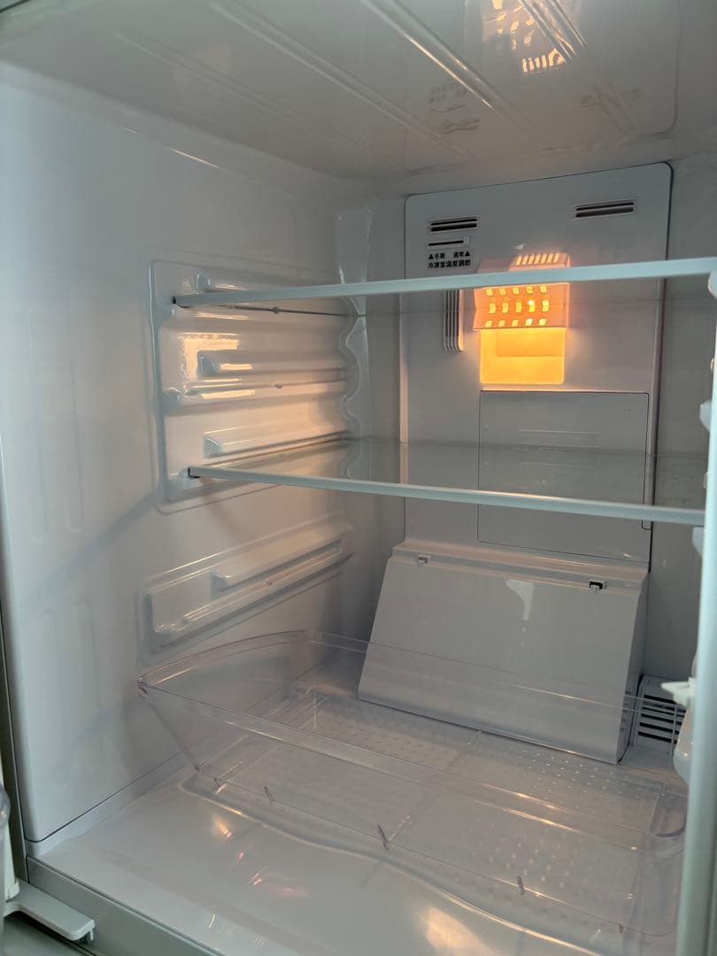 SHARP 冷蔵庫 137L 一人暮らし 左右開き　Refrigerator