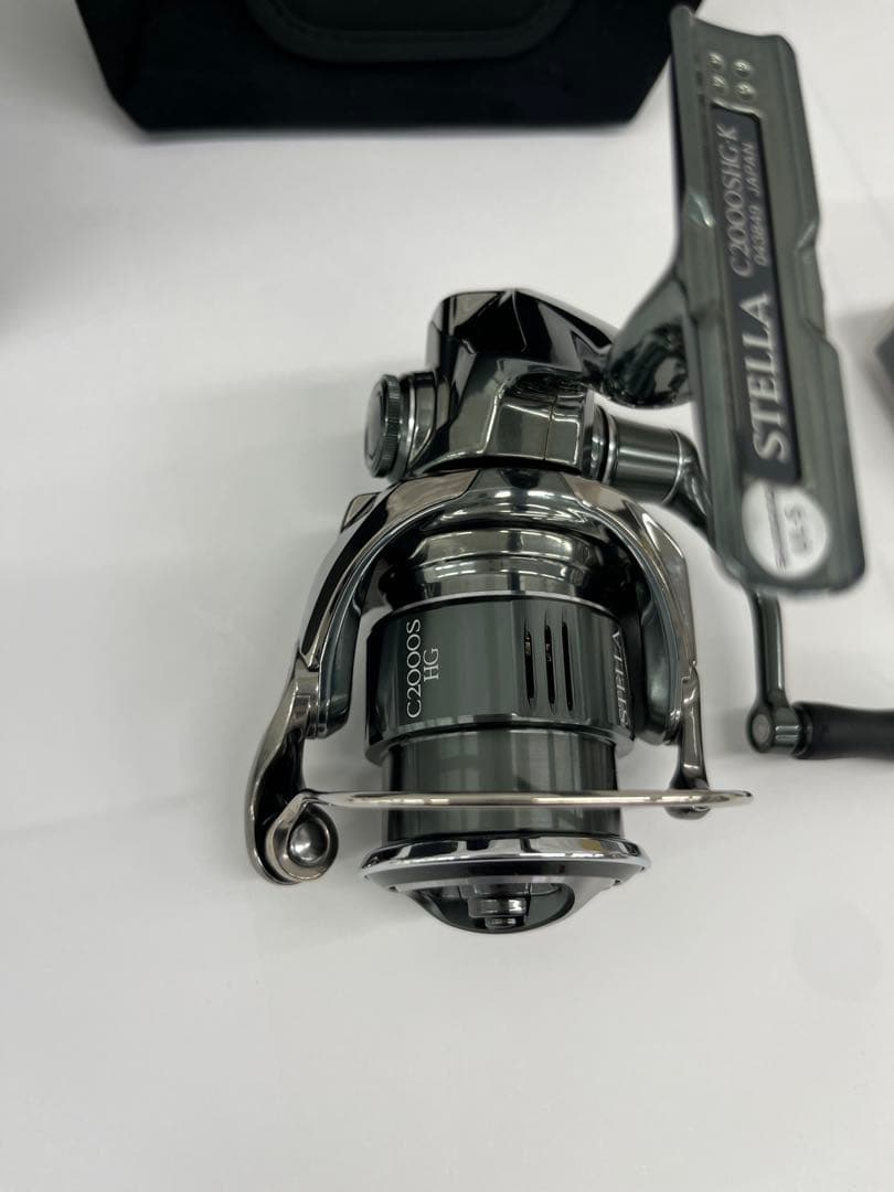 極美品 シマノ 22ステラ c2000shg おまけ付き