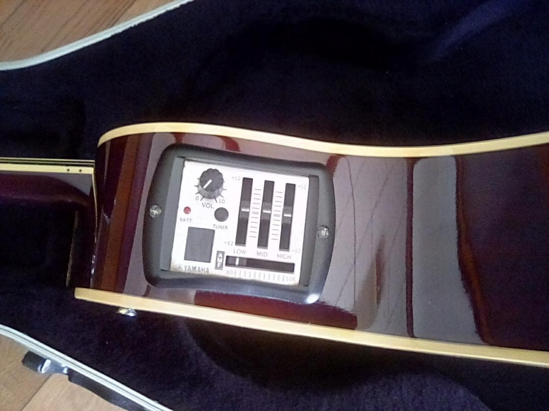 YAMAHA　ヤマハ　APX700　アコースティックギター　エレアコ