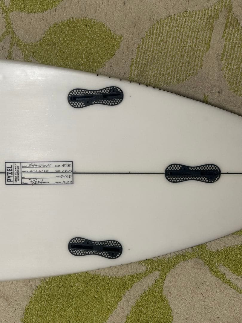 PYZEL SHADOW 5'11\" ショートボード