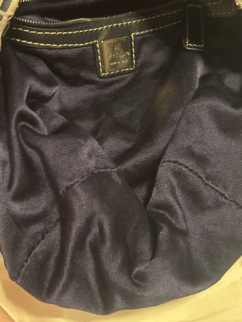 Fendi ロゴプリント バッグ