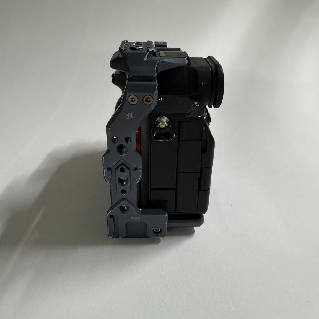sony α7iv falcamケージ付き