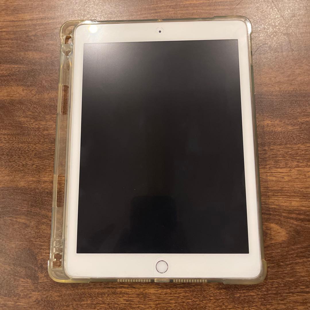 Apple iPad 第6世代 シルバー 32GB