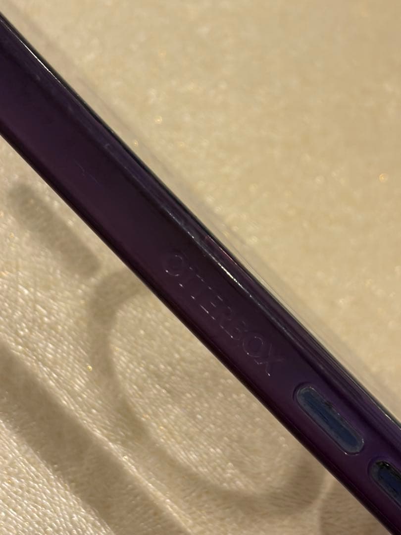 Apple iPhone 16Pro ブラックチタニウム本体（おまけ付き）