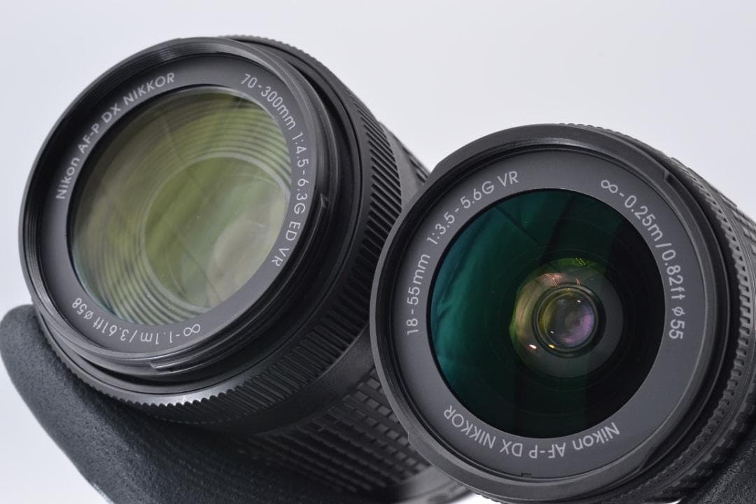 ニコン　Nikon D5600 ダブルズームキット 元箱付