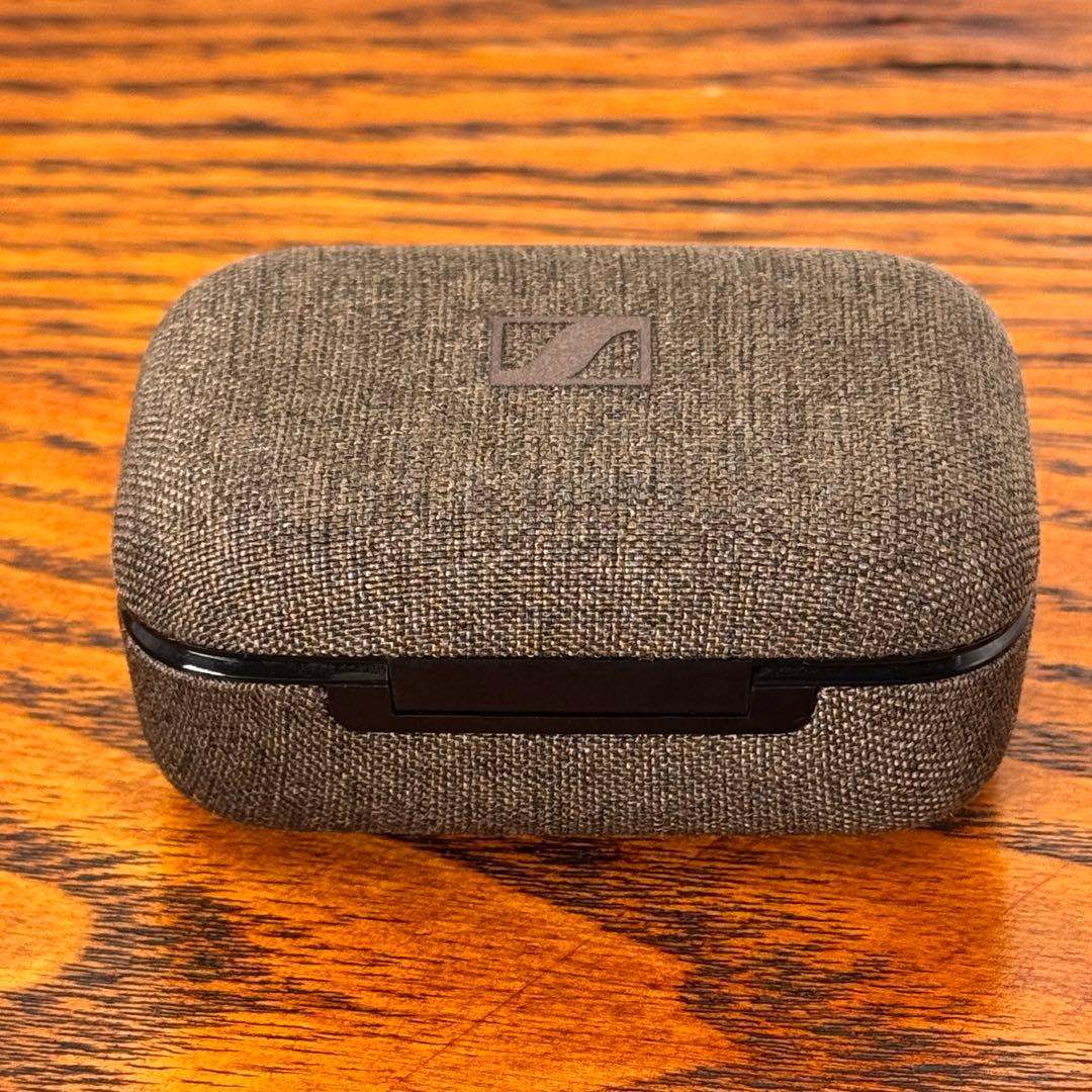 <おまけでCaseお付け> MOMENTUM True Wireless 4