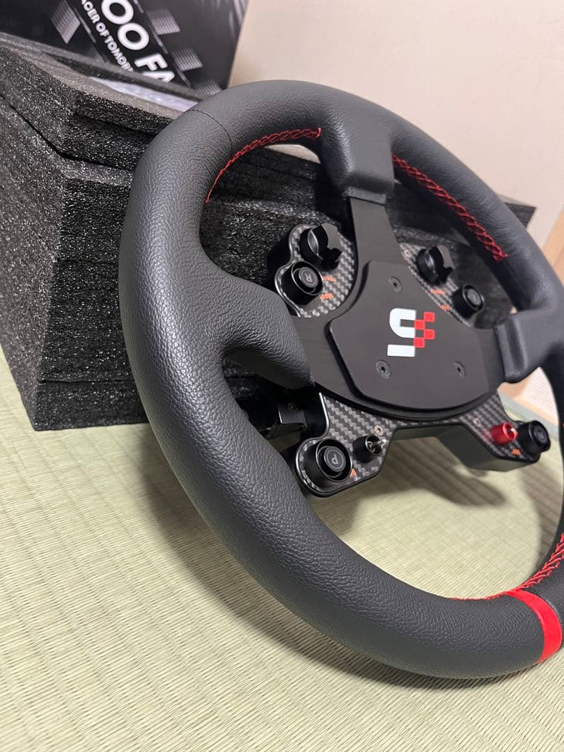 SIMAGIC GT1-SR ステアリングホイール（レザー）