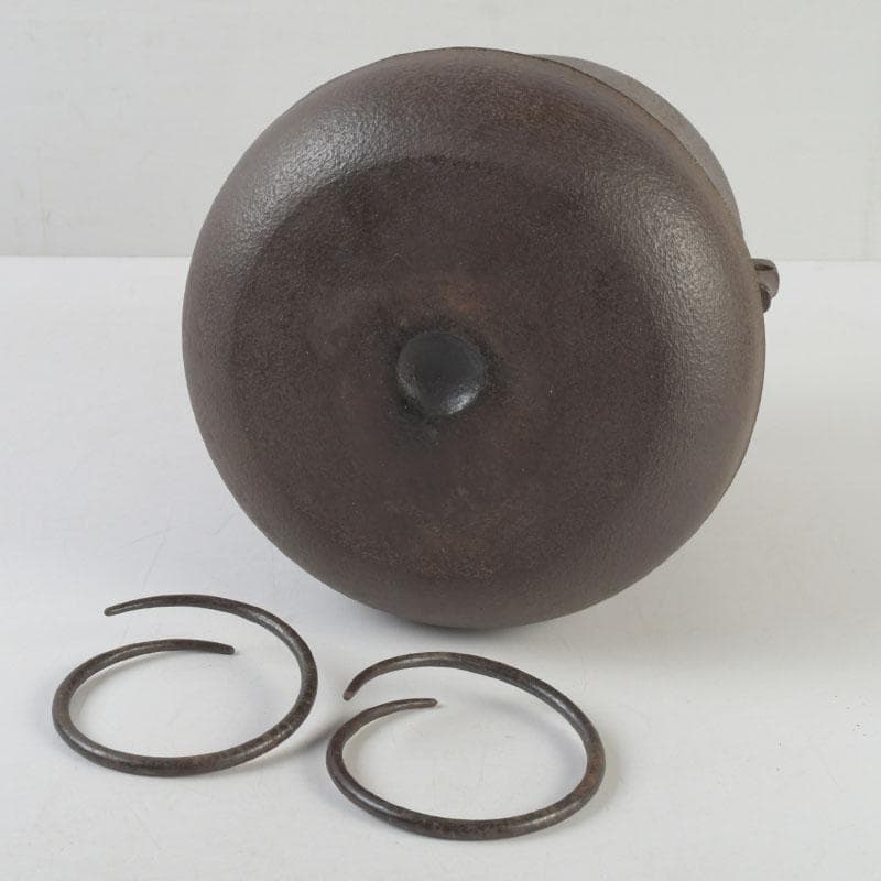 茶道具　釜師　根来茂昌作　刷毛目　風炉釜　胴〆釜　共箱　V　9701A