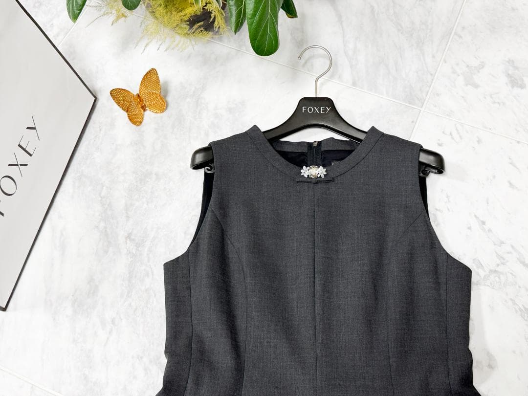 美品★FOXEYフォクシー ウール胸元リボンチャコールグレーワンピース希少42