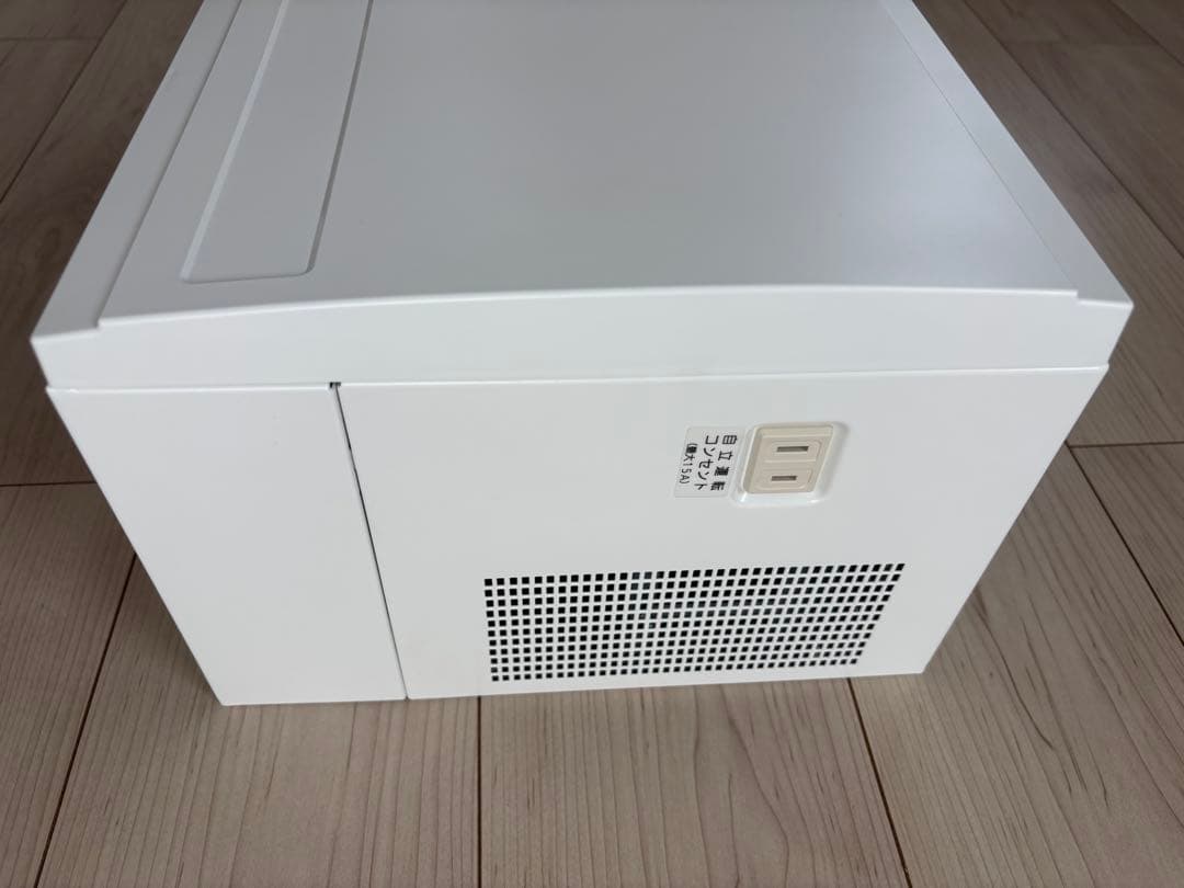 QCELLS パワコン　モニター付き　パワーコンディショナー