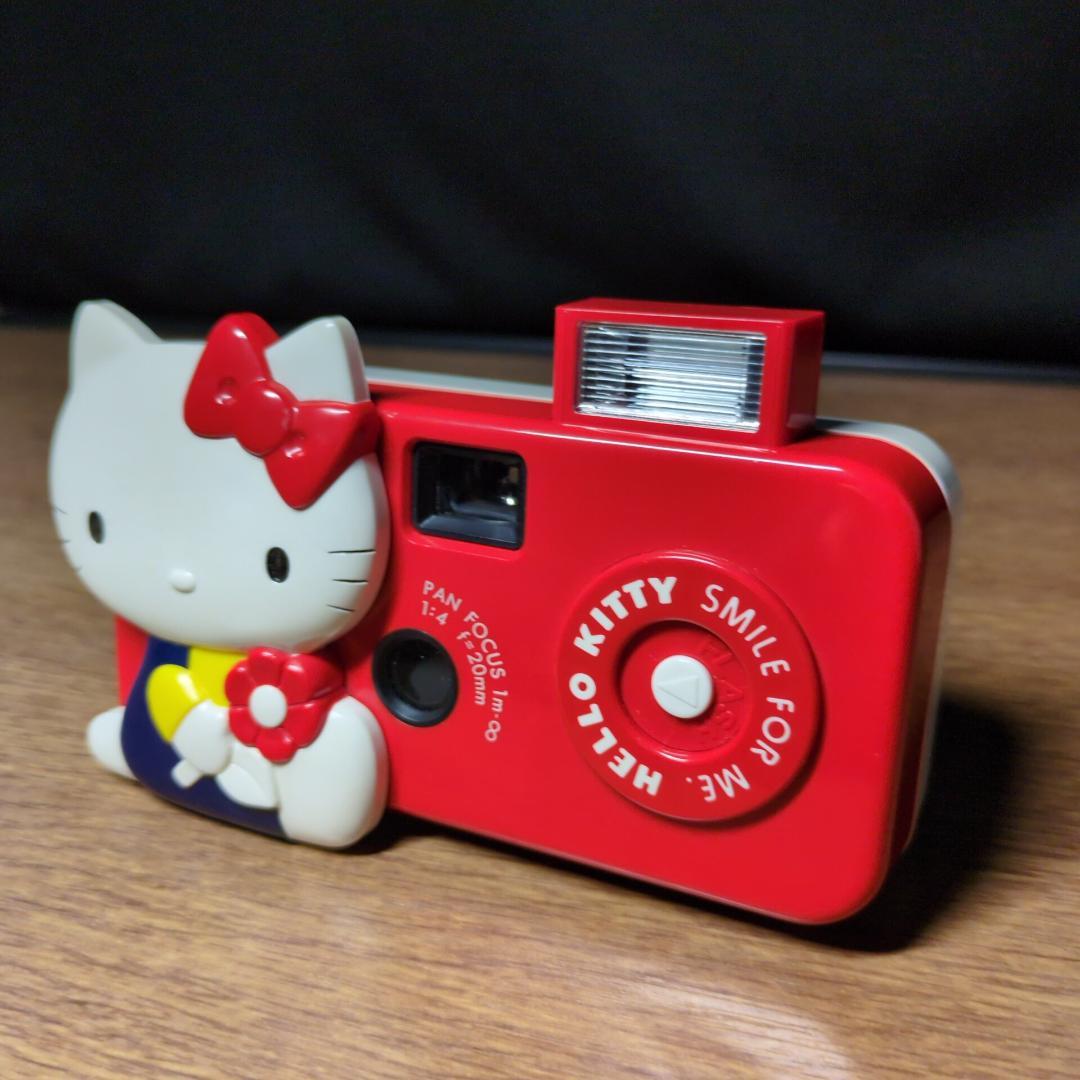 ハローキティ【レア美品】トイカメラ/ 赤と白/ 専用ソフトケース&ストラップ付き