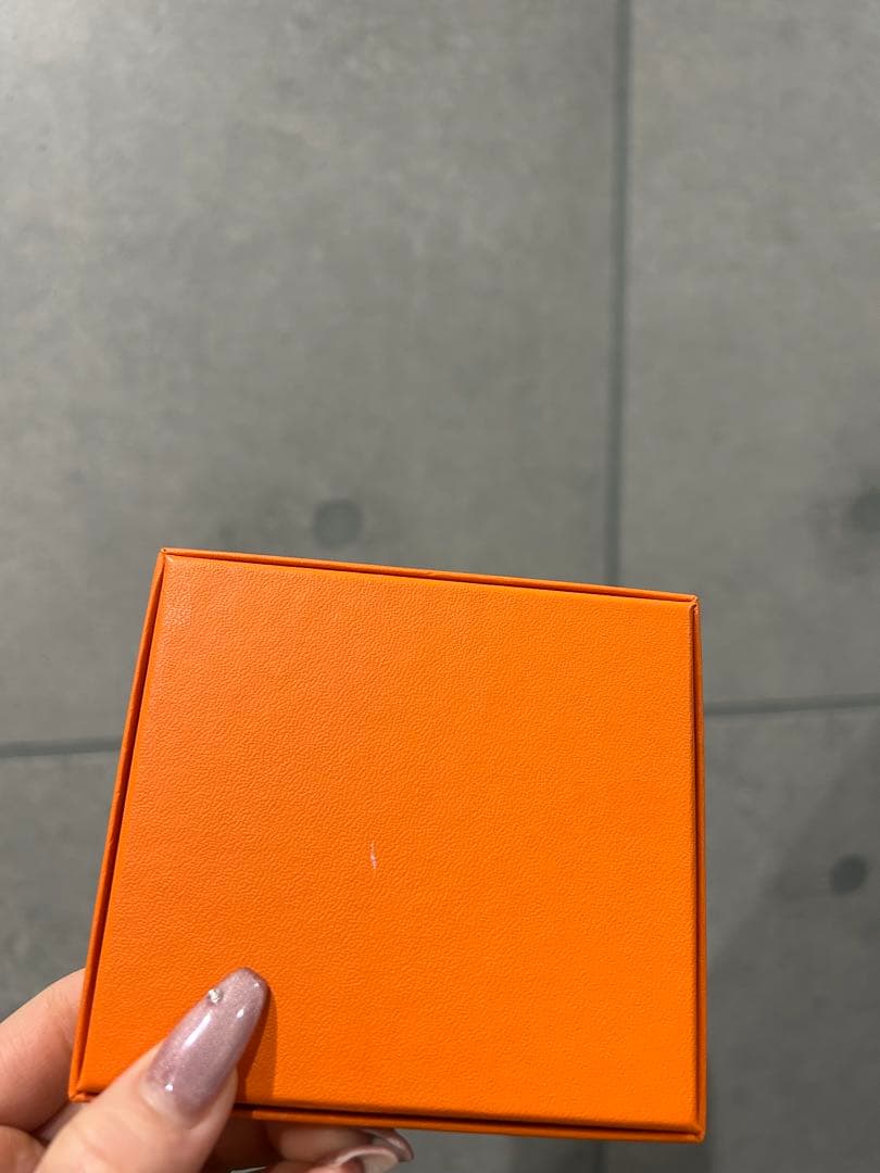 HERMÈS H型メタルキーホルダー