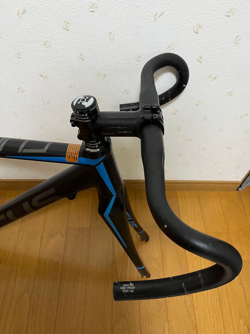 FOCUS ロードバイクフレーム 軽量アルミ