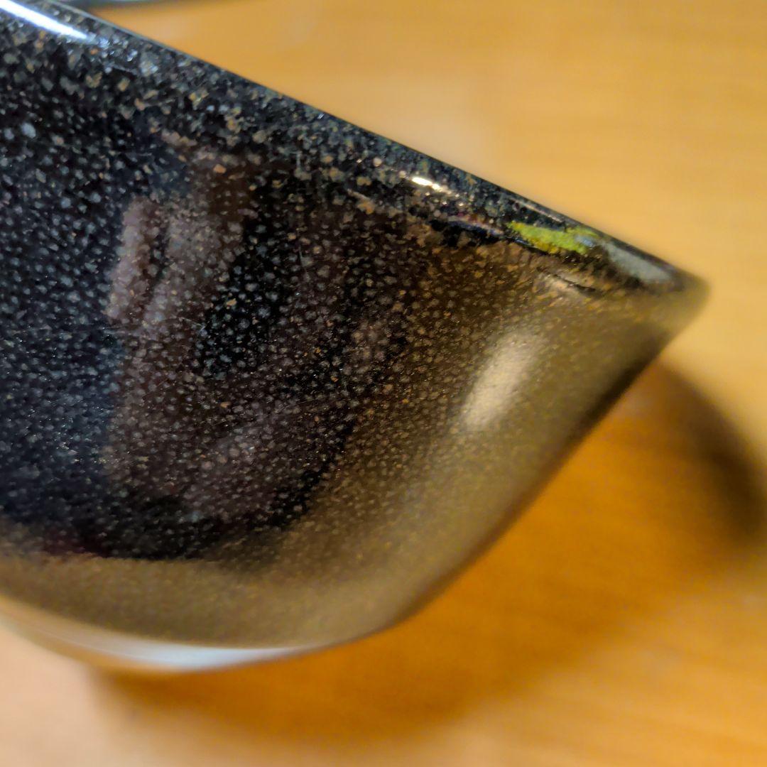 唐津焼・油滴・黒色 陶器 茶碗 木製箱付き