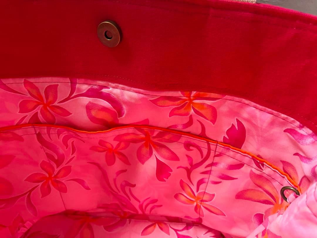 ハワイアンミシンキルトトートバッグ　ハンドメイド