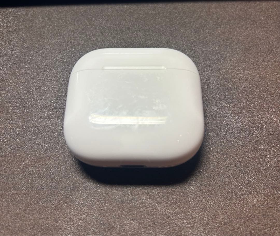 Apple AirPods 4 アクティブノイズキャンセリング(ANC)搭載