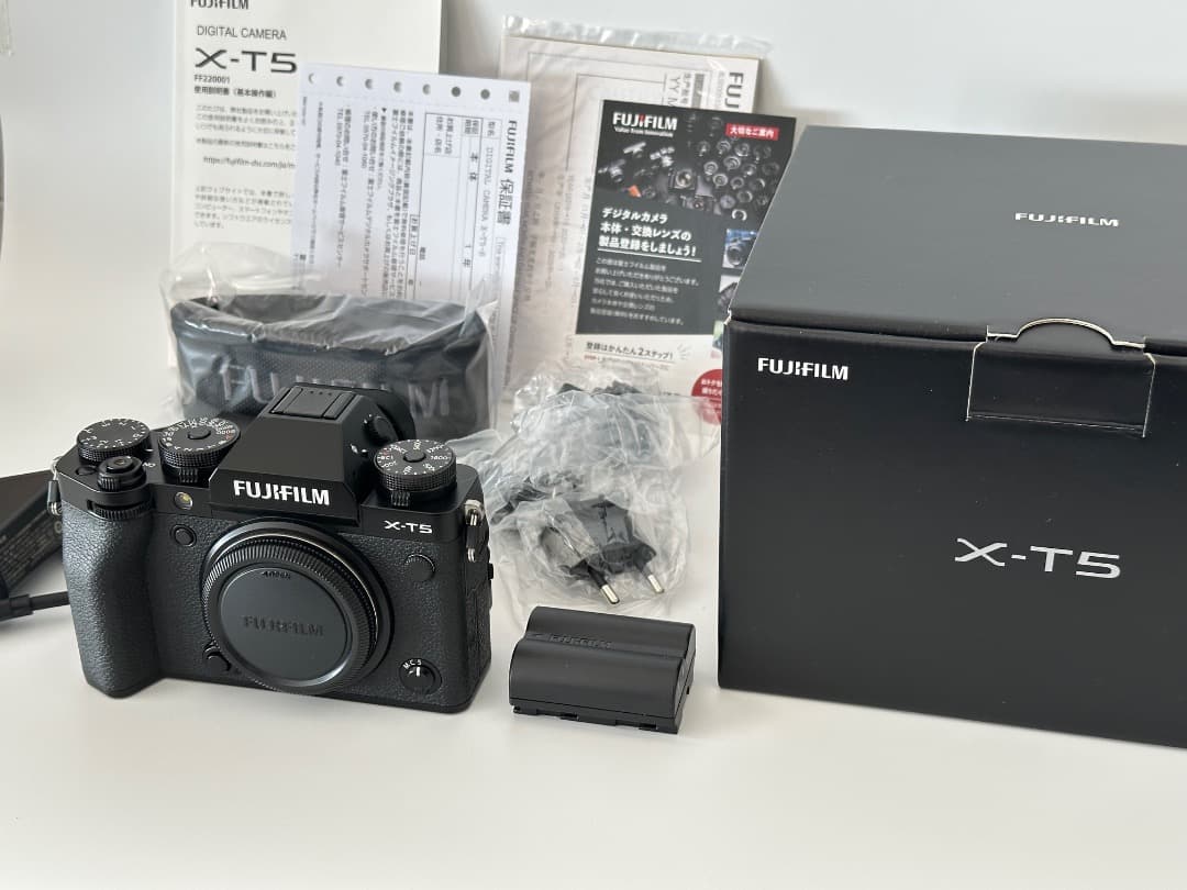 【美品】FUJIFILM X-T5 ボディ ブラック／ショット数777枚