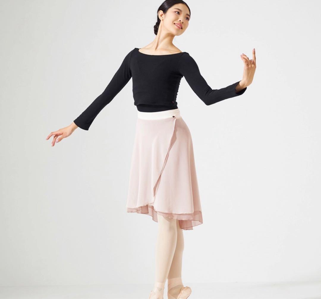 チャコット　新品未使用　高田茜　ロングスリーブトップス　黒