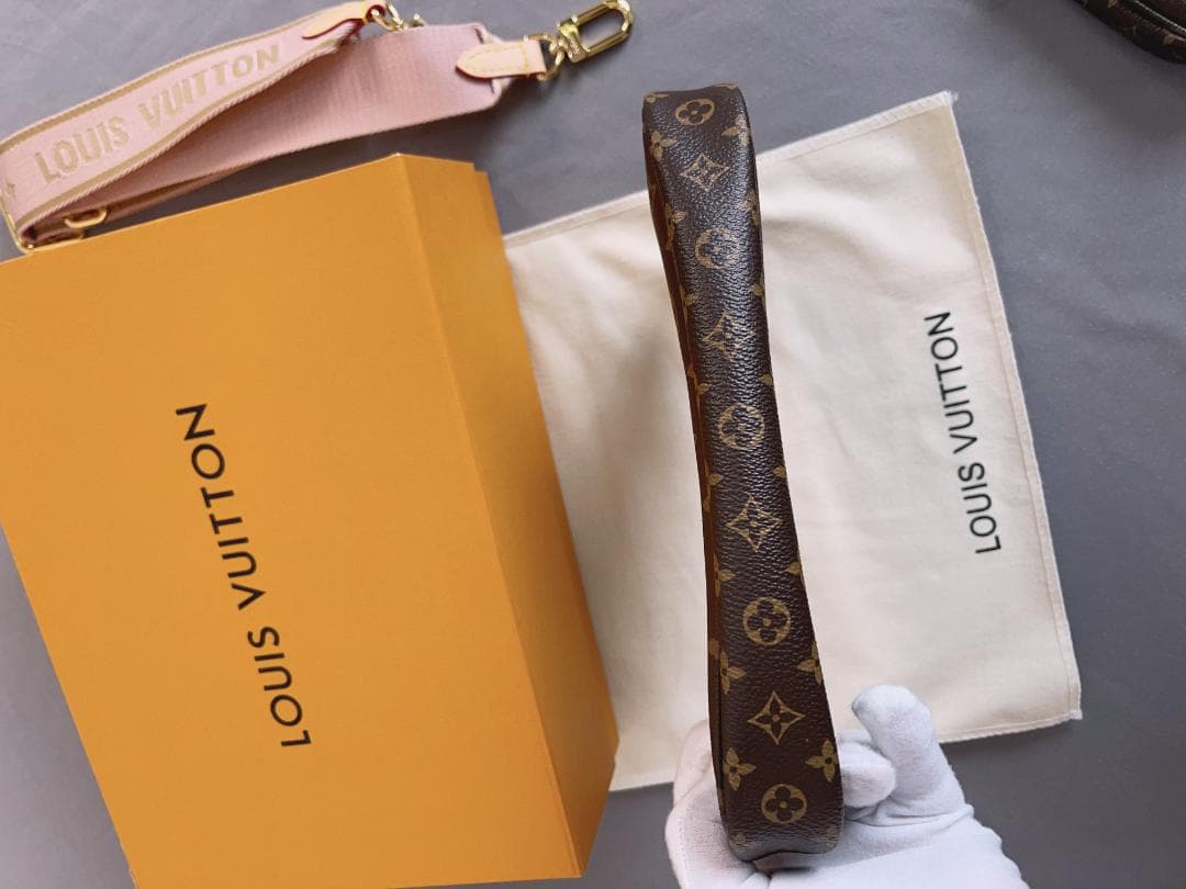 ミュルティポシェットアクセソワール M44840