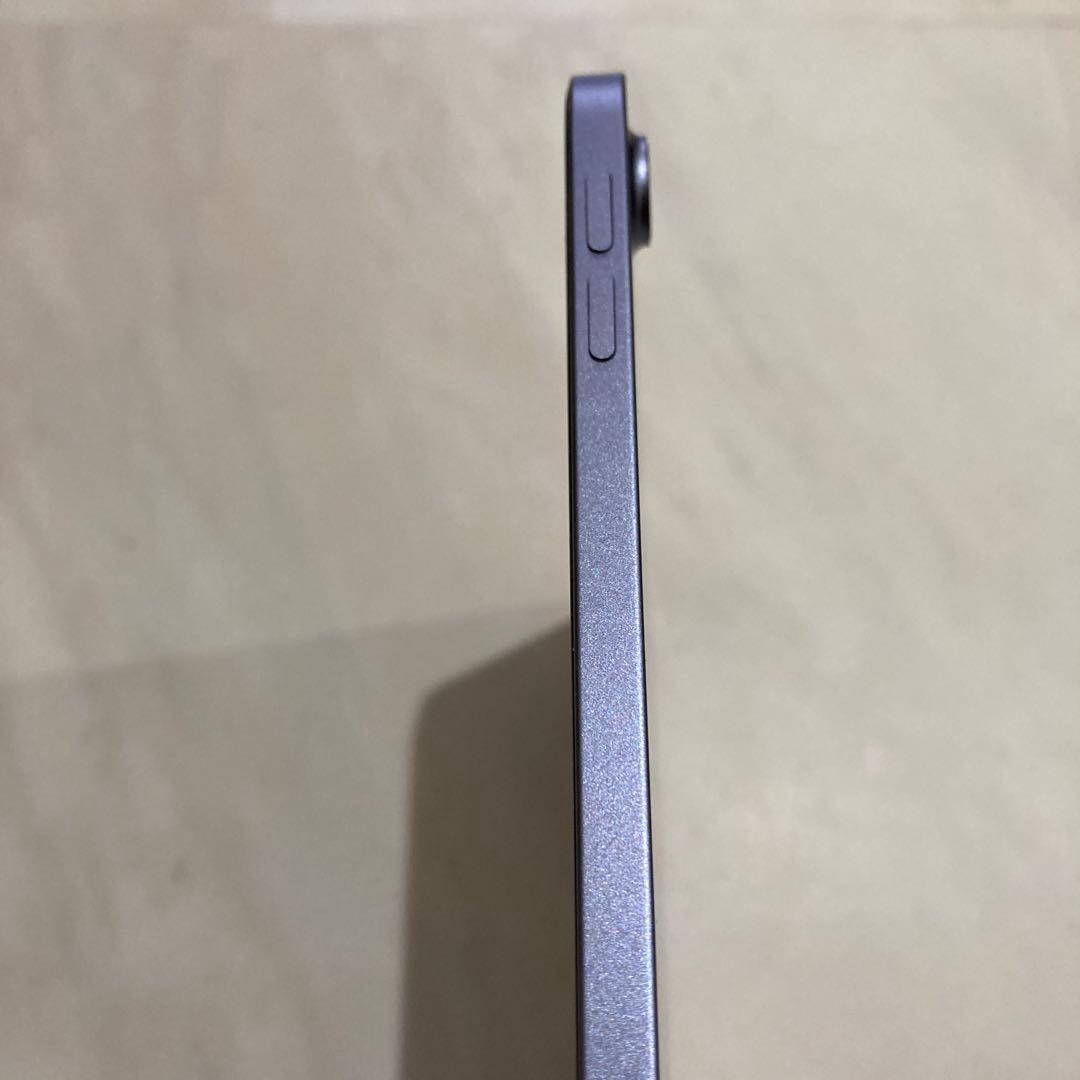 Apple iPad air第5世代256GB 本体