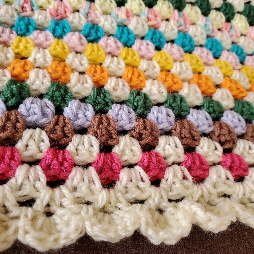 手編み♡モチーフ編み♡ブランケット♡レトロポップ♡オフ白