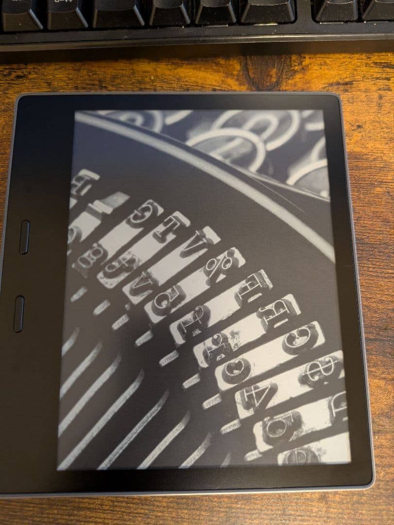 Kindle Oasis 第10世代 本体（32GB／通信対応/広告無し)