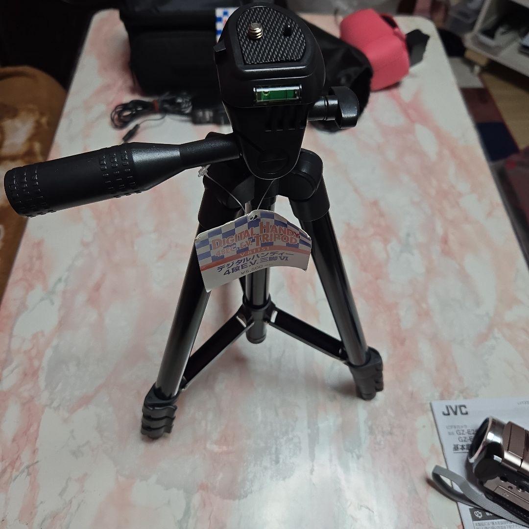 ビデオカメラEveio GZーE265NとデジタルファミリーキットVI