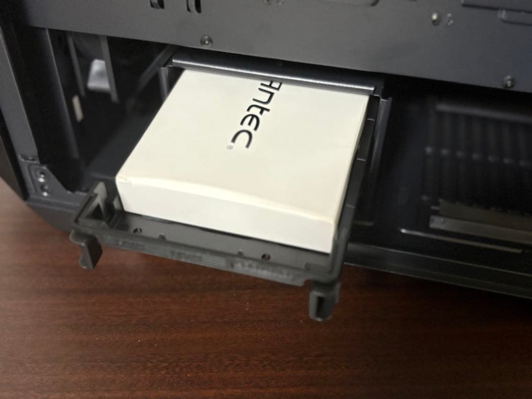 Antec P7 NEO ミドルタワーケース