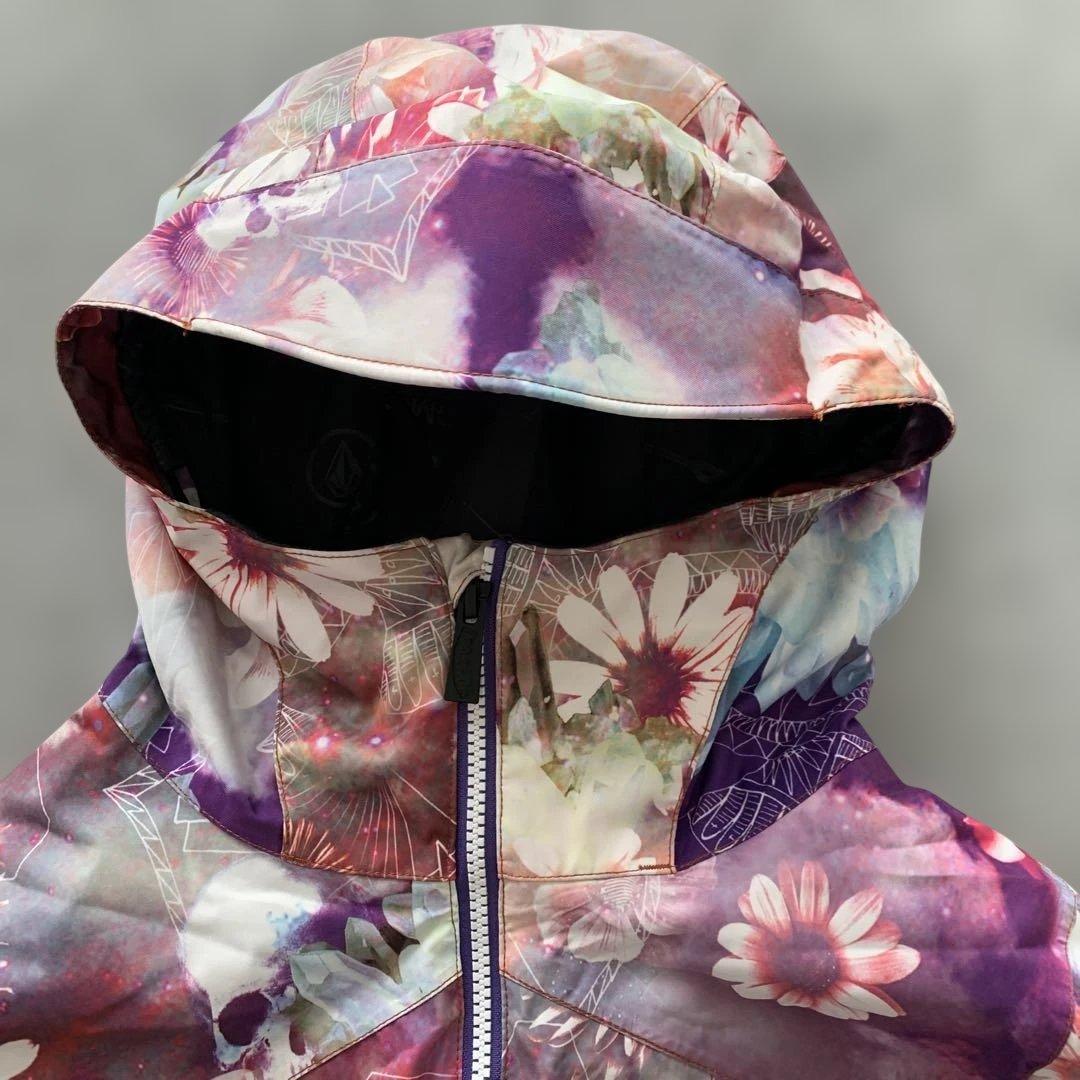 試着のみ✨VOLCOM　スノーボードウェア　ジャケット　花柄Sレディース