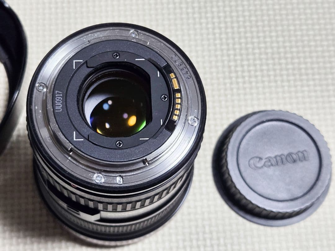 Canon EF 16-35mm f/2.8 レンズ