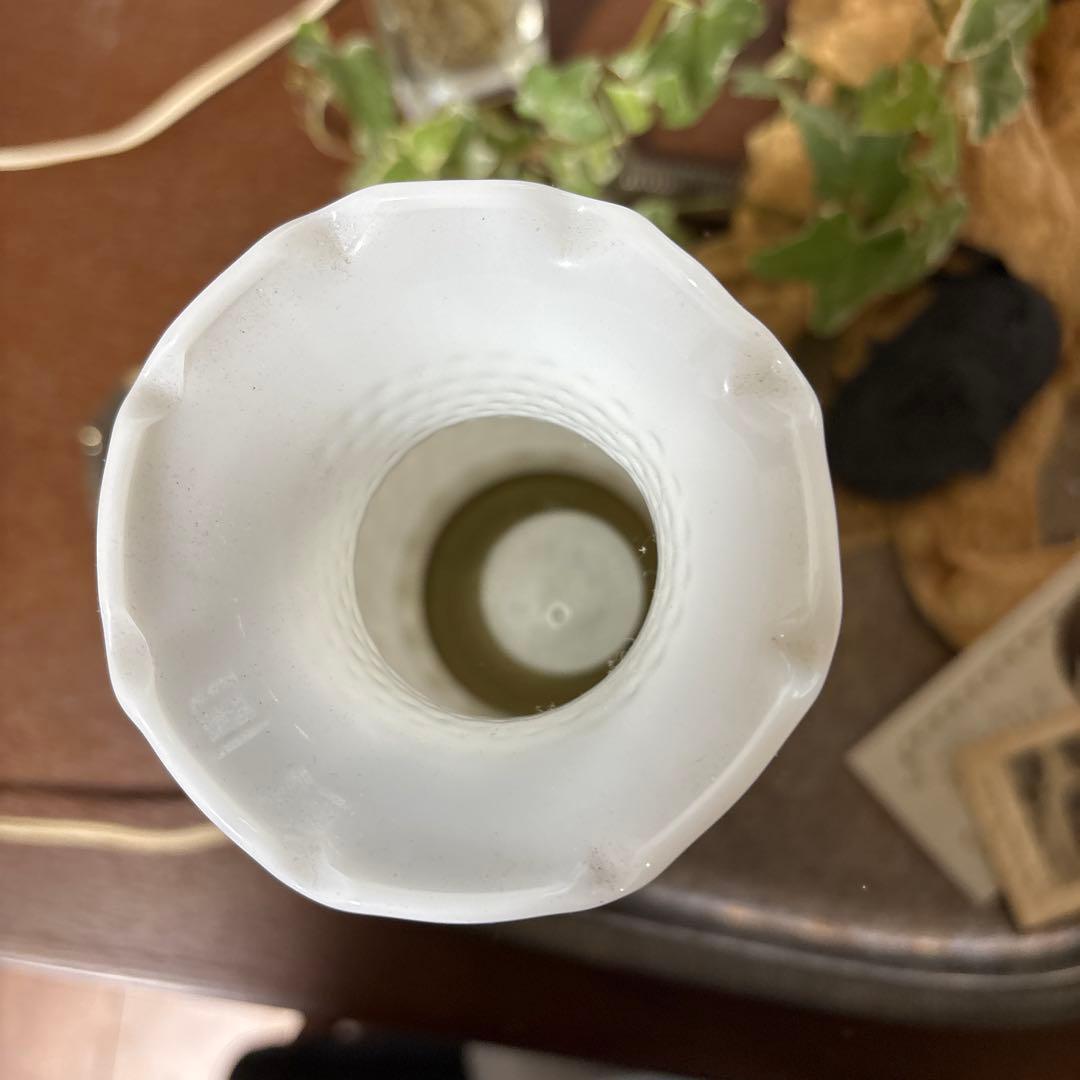 フェントン ボブネイルミルクグラス テーブルランプ