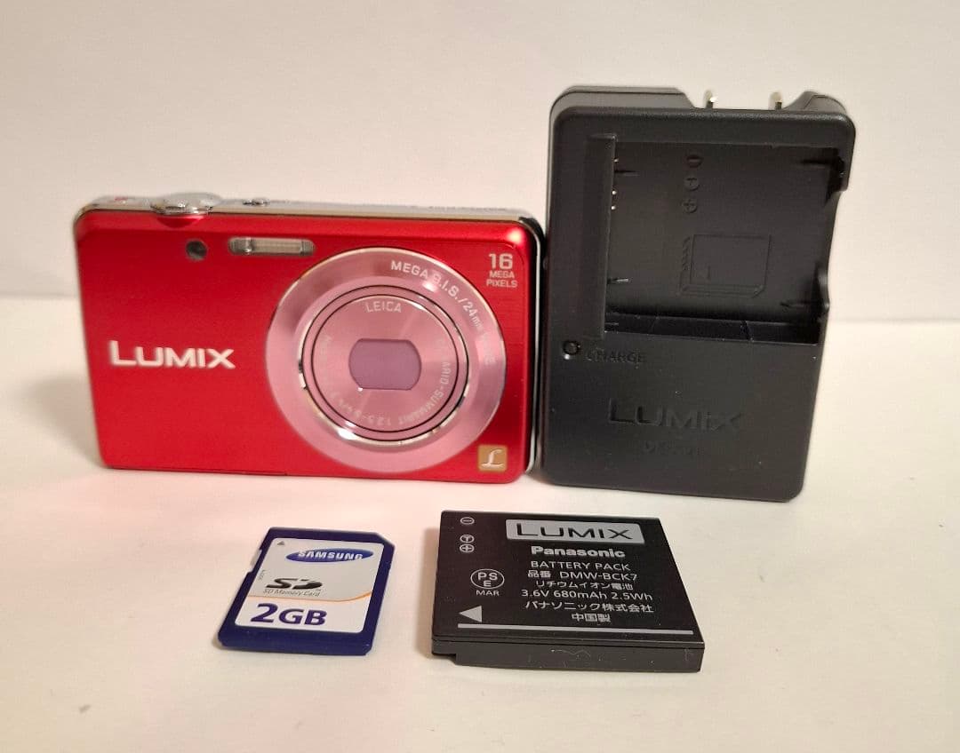 [美品]パナソニック Panasonic LUMIX DMC-FH8 コンデジ