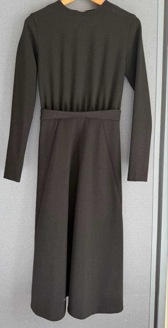 ヨーコチャン　ミドルレングス　レイヤード　ワンピース