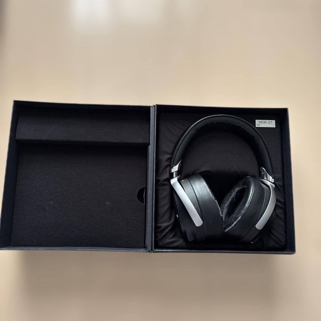 SONY MDR-Z7【音出し良好・本体美品】※パッド等要交換