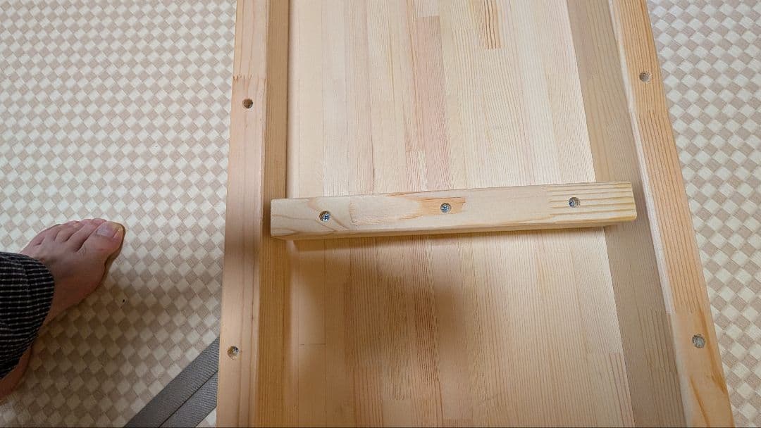 ローテーブル。赤松集成材36ミリ木材オイル仕上げ