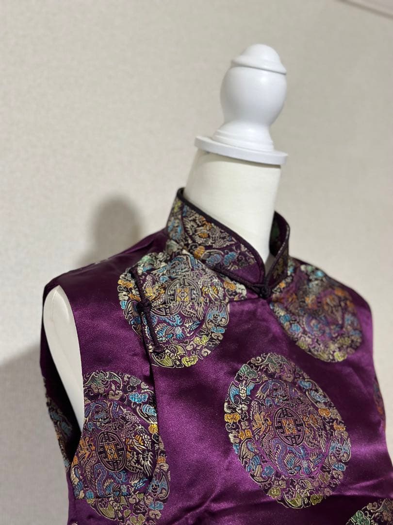 モンゴルの民族衣装　モンゴルデール　モンゴル文化　乗馬　馬頭琴　ノマド　遊牧民