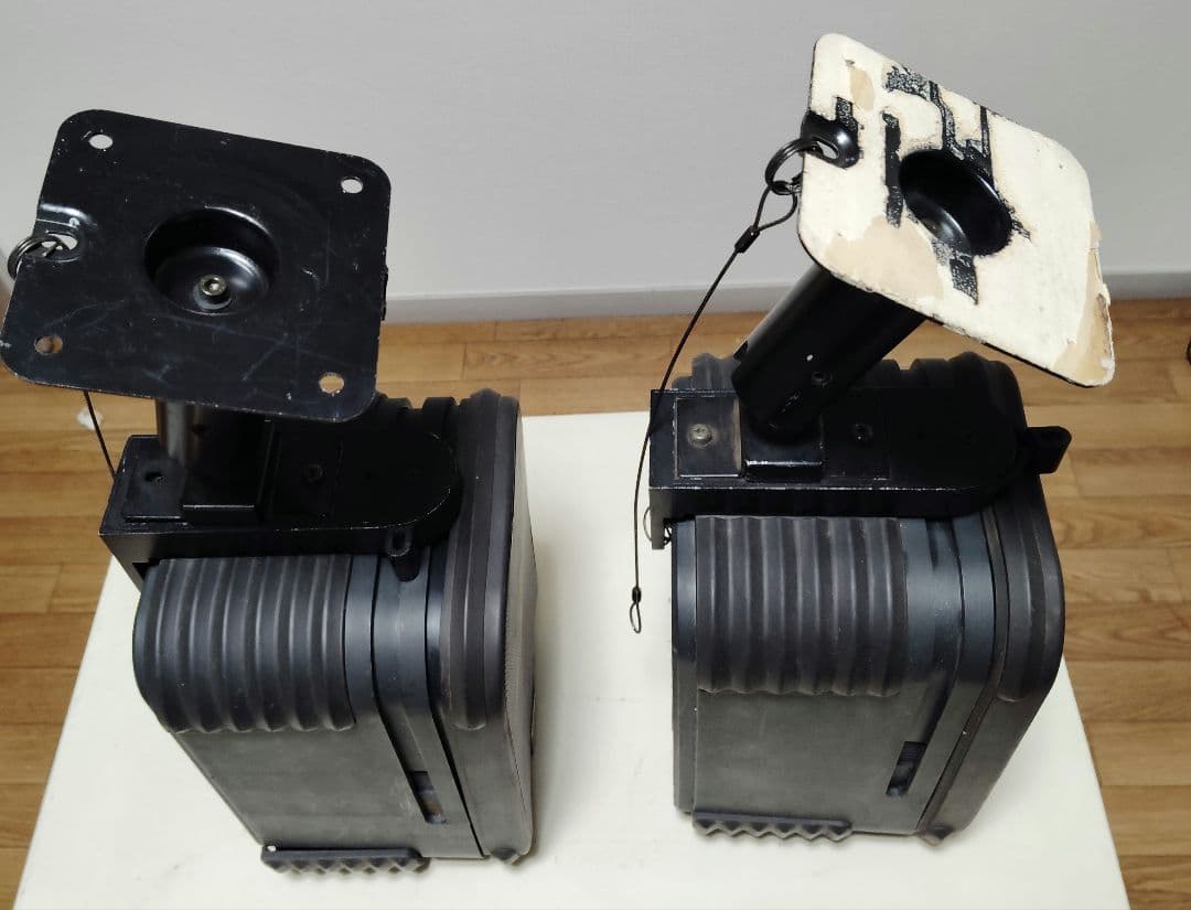 JBL スピーカー 2台セット 吊り金具付き