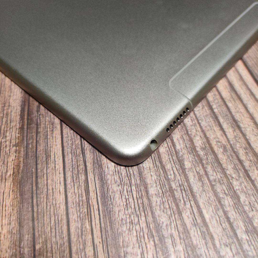 iPad Pro 9.7インチ 32GB SIMフリー スペースグレー